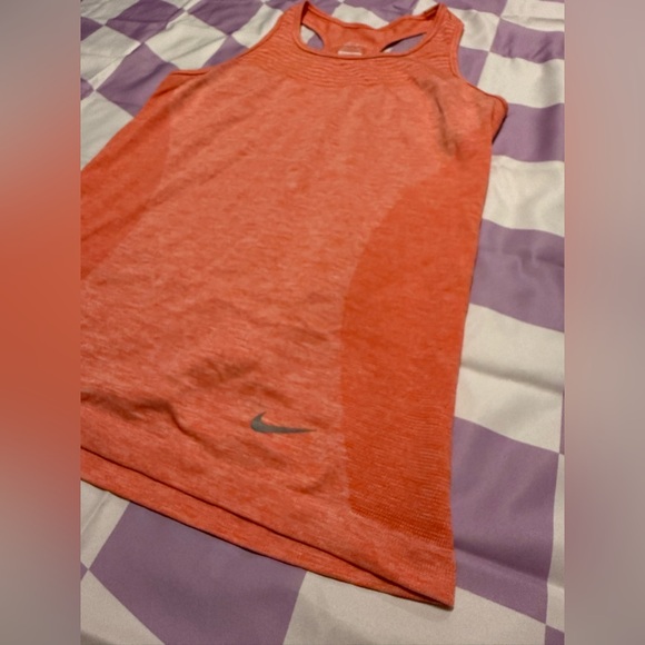 Nike Dri-FIT Tank Bundle (Set of 2) - Picture 11 of 15